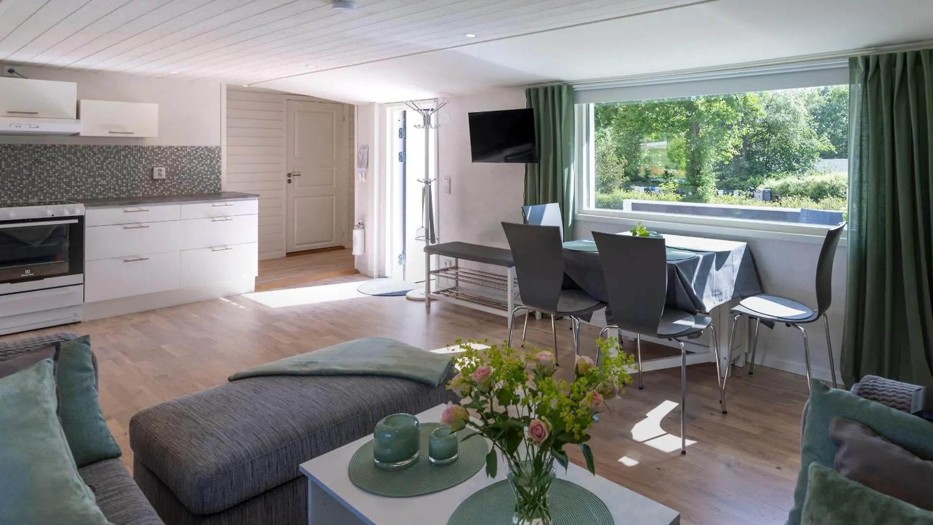 Semesterbostad Hjaernarp Villa